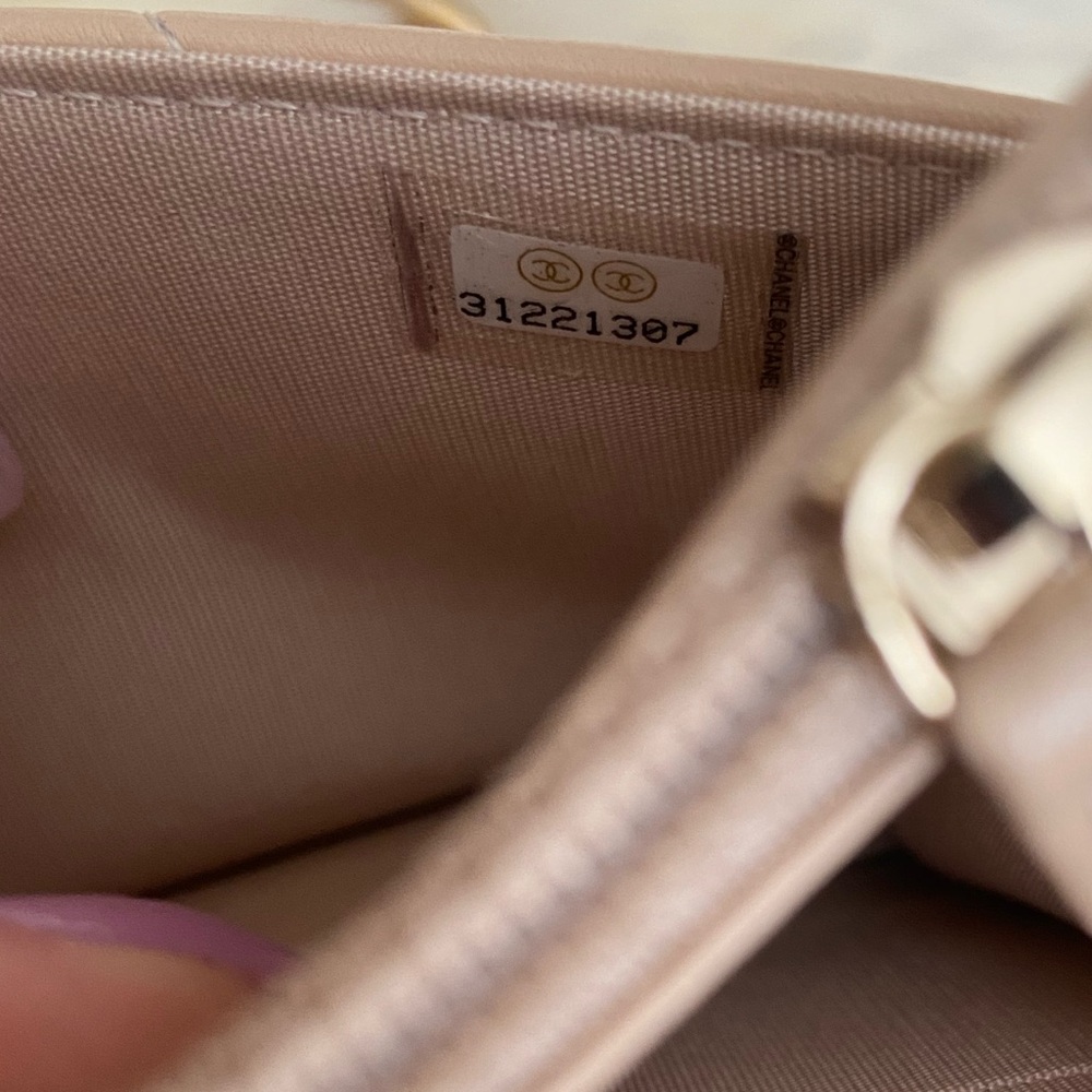 Chanel 19 WOC Wallet on Chain - Picture 15 of 16